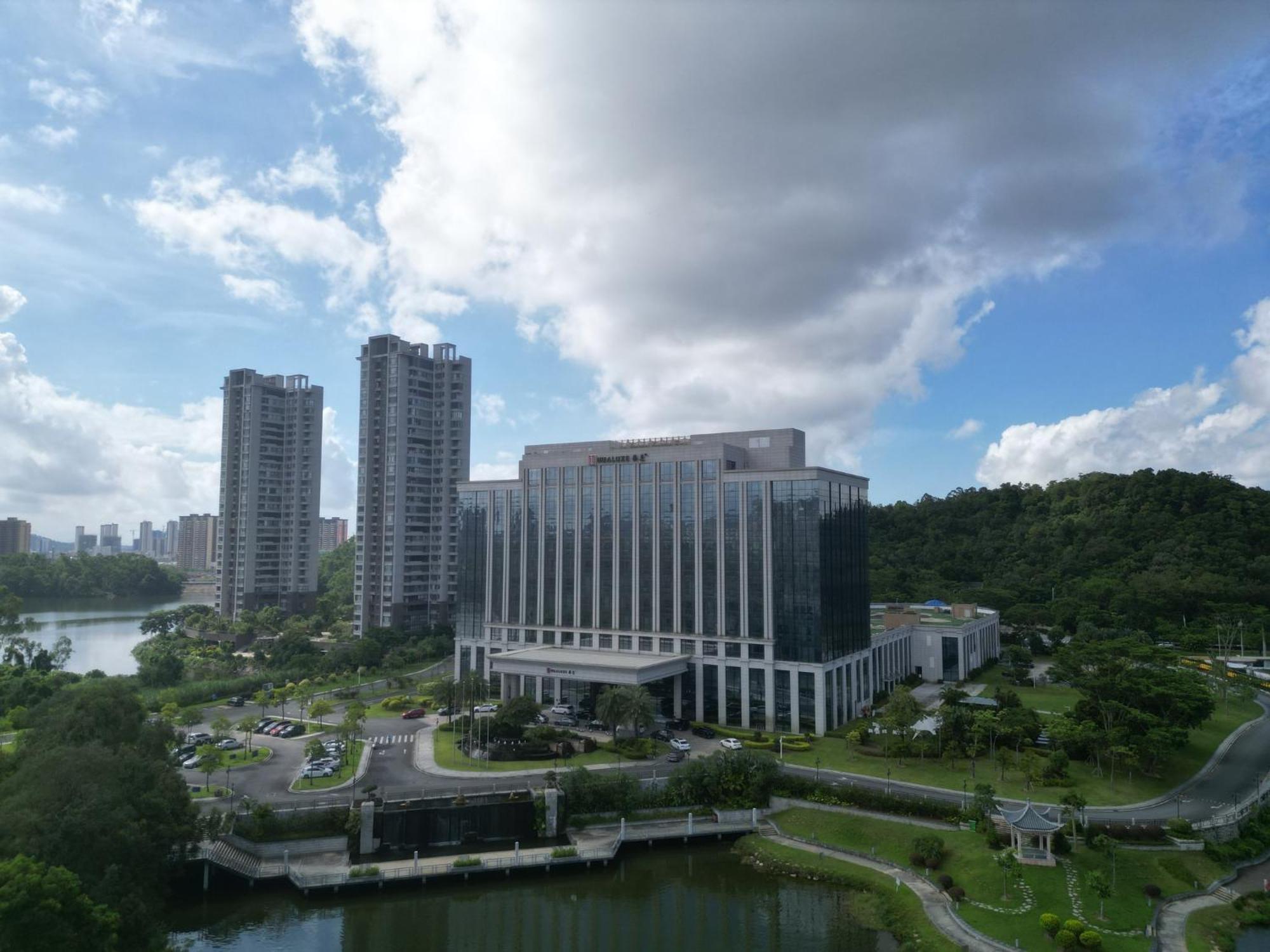 Hualuxe Yangjiang City Center Εξωτερικό φωτογραφία